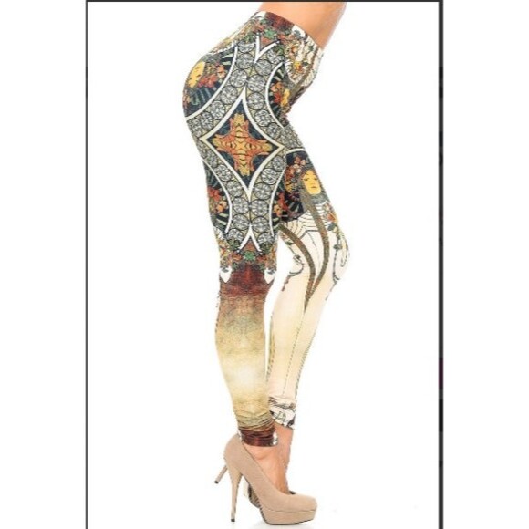 Extra Plus Size Creamy‎ Soft Gaia Mucha Leggings - Picture 3 of 10